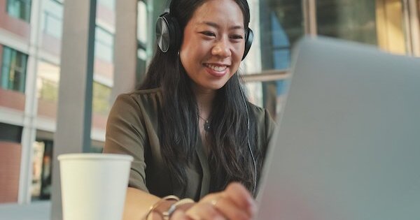 What You Need To Know Before Starting a Freelance Career - Seedly